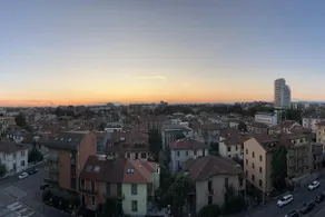 Milan Retreat: Panoramic Views, Central Location - Image 2