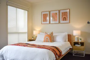 Stylish unit with all the comforts of home - Image 2