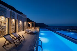 Ninemia Villas II Plaka Luxury Retreat - Image 4