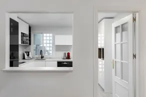 Nice 3 Bedroom Apartment, next to the beach, with pool - Image 4