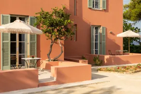 Melissi 1932 - Seaside Villa and Resort - Image 3