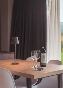 Querceto farmhouse with pool in Umbria - Image 3