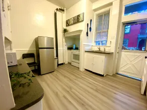 Newly Remodeled Midtown Apartment - Image 5