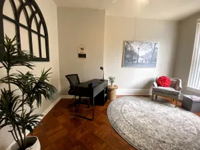 Newly Remodeled Midtown Apartment - Image 3