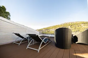 Apt. Suite with terrace - Image 4