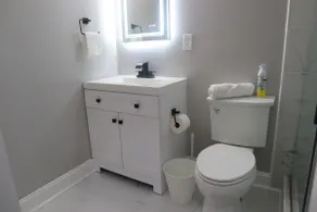 Contemporary 1BR Suite in the ATL Metro - Image 5