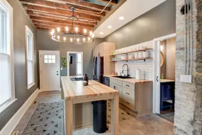 Downtown Milwaukee Area | 4BR Home | Sleeps 14 - Image 3
