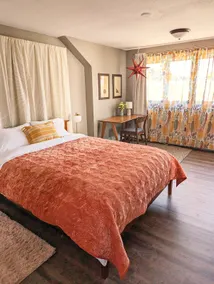 Apartment in Historic House - Image 3