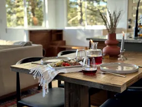 Pike's Perch: Your Modern Mountain Retreat with AC - Image 5