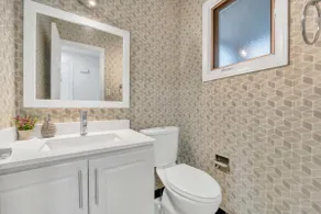 Spacious 4-Bedroom House - Image 5