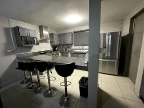 Large comfortable house - Image 4