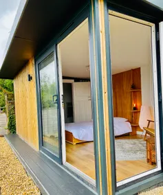 Stylish cosy cabin - Image 4