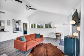 Modern Barndo Studio with Insta-worthy View! - Image 3