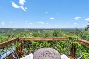 Modern Barndo Studio with Insta-worthy View! - Image 2