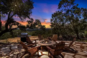 Amazing View w Heated Pool, Firepit, Game Lounge - Image 5