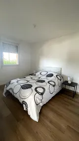 Fully renovated apartment with pool - Image 3