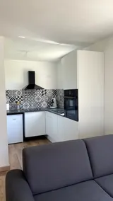 Fully renovated apartment with pool - Image 2