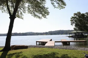 Baker Family Lake House - Image 2