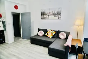 New Modern Apartment With FREE Private Parking - Image 4