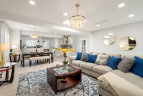 Sofi/LAX/Beach 3BR Home Sleeps 10 for Group Stay - Image 4