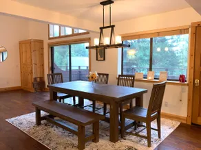 Modern Cabin: family, Games, EV charge, work trips - Image 4