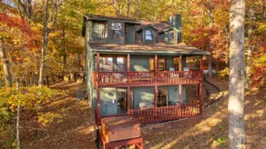 Mountain Views, Secluded, HotTub, Family-Friendly - Image 5