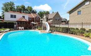 Pool Dtwn CWS Game room King beds - Image 2