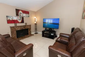 Private Pool & Hot Tub 4BR Home 10 min from the Strip. Sleeps 10 - Image 4