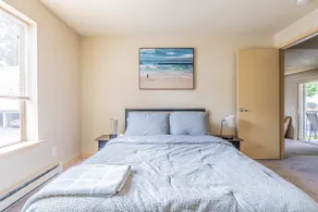 Centrally located 1 bedroom apartment - Image 2