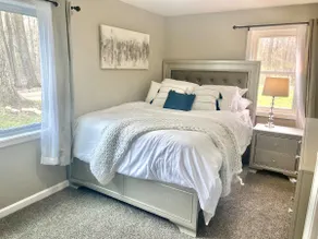 Unit 5 Farmhouse - Image 5