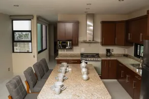 Apartment for 8 with views in downtown - Image 3