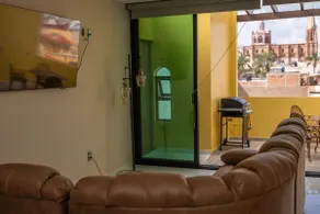 Apartment for 8 with views in downtown - Image 2