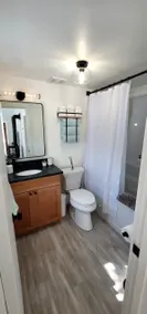Downtown 3 Bedroom Home in the heart of the Gorge - Image 5