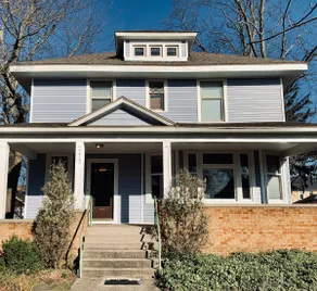 Historic 6 Bedroom Downtown Mansion - Image 3