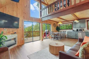 A-Frame -Sauna, Jacuzzi, Sleeps 8, Games, King Bed - Image 2