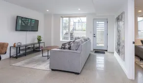 Private basement suite 8' ceilings - pets welcome - Image 3