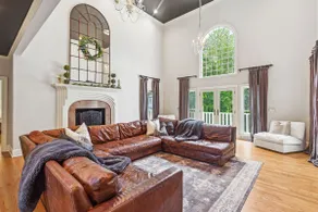 Luxury Estate w/Pool|Multifamily friendly| Pool! - Image 4