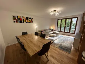 Splendid 92m2 Renovated, 4 Rooms - Image 2