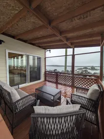Breathtaking Bayview: 5 Bedroom Getaway - Image 3