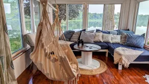 Lake house with swimming and kayaks - Image 2