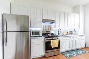 Free Parking | Honeybee Retreat | 2BR 2BT near NYC - Image 4