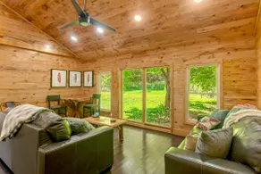 Log Cabin Mountain Retreat by Belleayre - Image 2