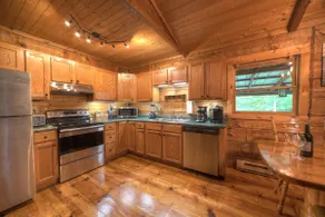 Rabbit Hash Cozy Cabin - Image 4