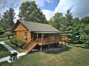 Rabbit Hash Cozy Cabin - Image 2