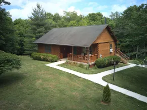 Rabbit Hash Cozy Cabin - Image 3
