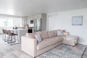 Modern Lakefront Near Bay Pointe - Image 3