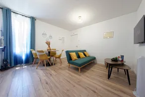 Le Pyrénid – 3 people – desk & Wi-Fi - Image 2