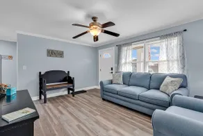 Cozy Coastal Cottage - Image 5