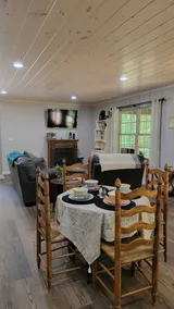 Cozy Creek Side Cottage - Image 4