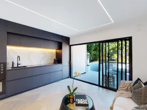 Modern luxury in central New Farm - Image 3